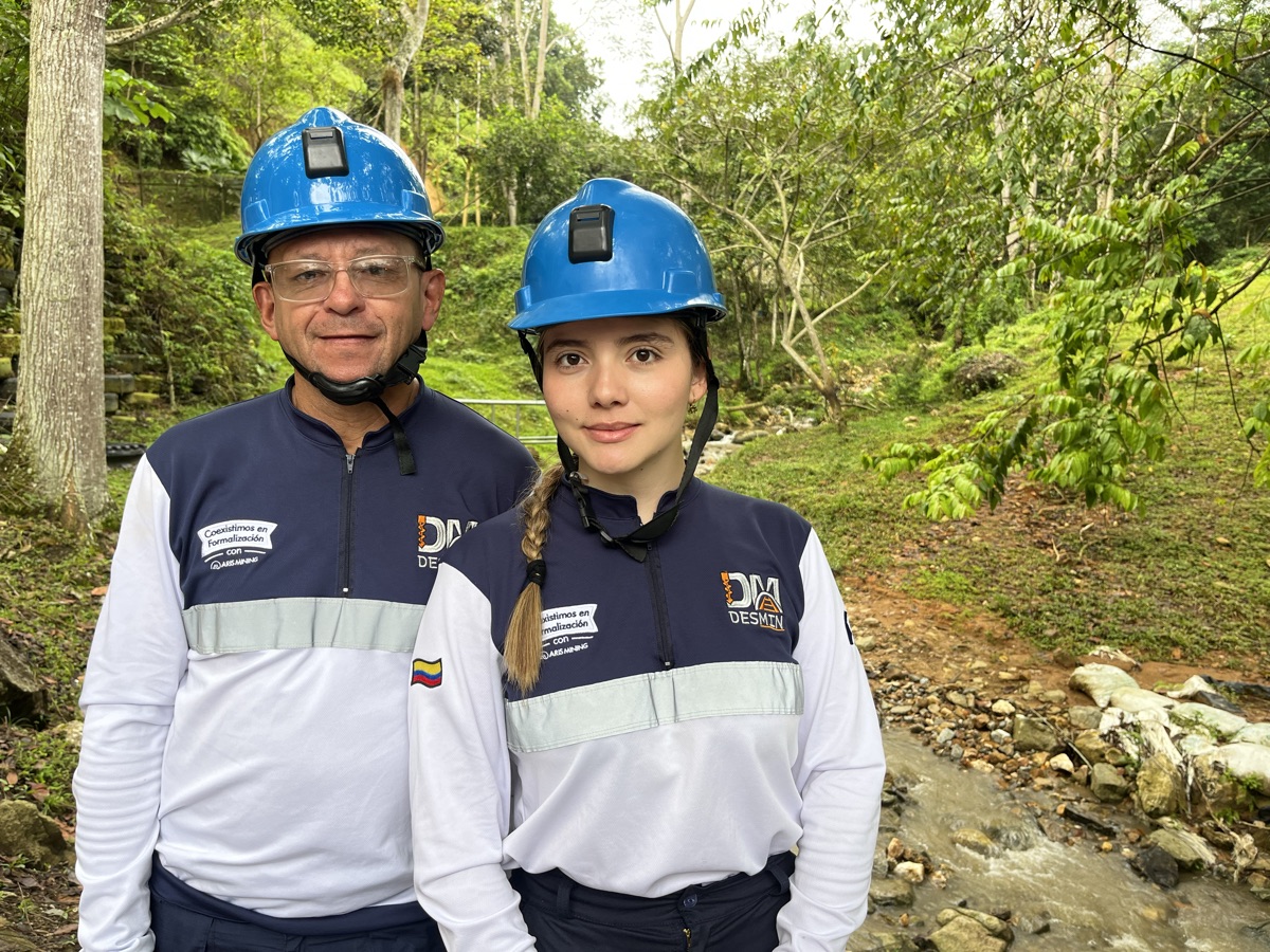 Equipo DESMIN en salida de campo